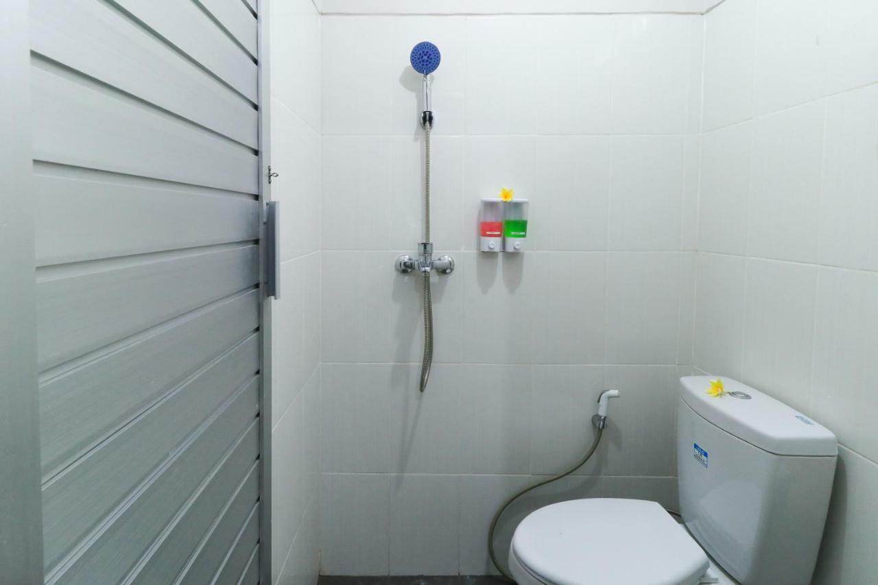 Prasada Guesthouse Canggu Екстериор снимка