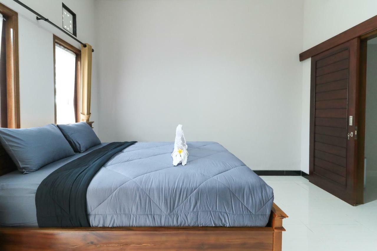 Prasada Guesthouse Canggu Екстериор снимка