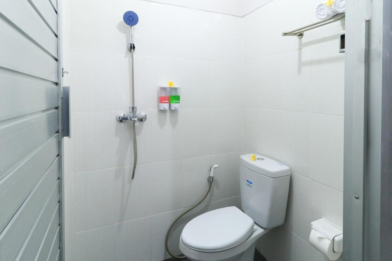 Prasada Guesthouse Canggu Екстериор снимка